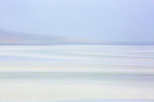 Fading into the Blue by Lynne Douglas, 사진 for Sale on Singulart