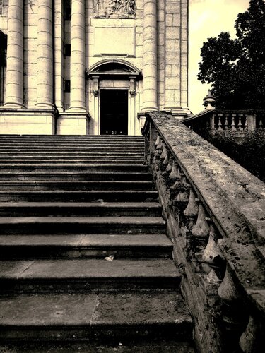 "Downstairs" de Nano 7 Swiss, Fotografía a la venta en Singulart