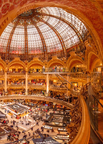 Les Galeries Lafayette, Paris 2019 de Ares Yannakopoulos, Fotografía a la venta en Singulart
