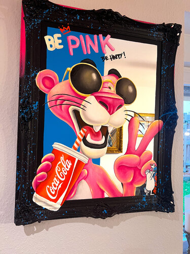 BE Pink, Be Happy van Ava Moazen, Schilderij te koop op Singulart
