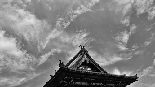 Supporting the Heaven 2 par Anatoliy Anshin, Photographie en vente sur Singulart