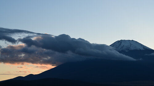 Conversations with Mount Fuji 33 van Anatoliy Anshin, Fotografie te koop op Singulart