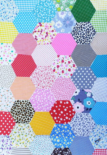 HEXAGON PATCHWORK COLLAGE van Montse Barberà Pujol, Schilderij te koop op Singulart