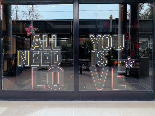 All you need is love Silvina Batista