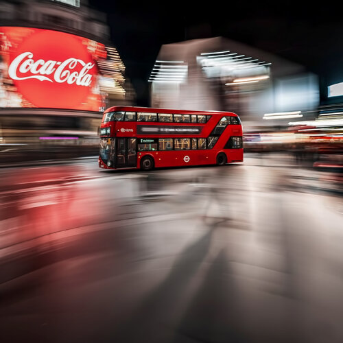 London Momentum by Jochen Cerny, Photography for Sale on Singulart