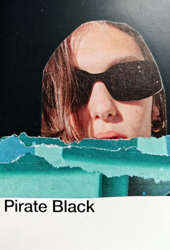 Fragmente des Seins Nr. 3 - Pirate Black de Tanja Hoffmann, Otros medios a la venta en Singulart