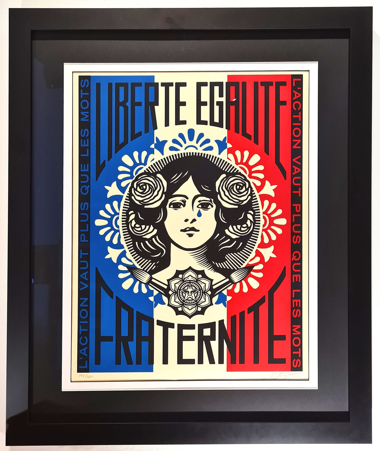 L'action vaut plus que les mots (Marianne pleure) Shepard Fairey Druck zu verkaufen