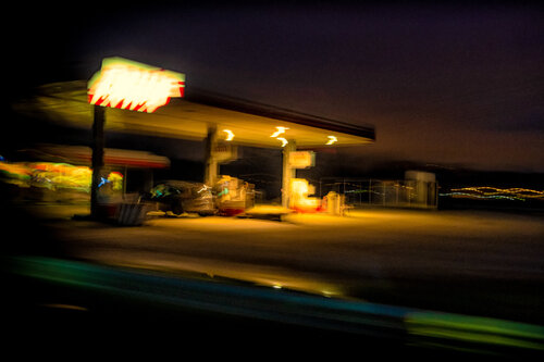 On the road  1 . 4 von Paul Menville, Fotografie kaufen auf Singulart