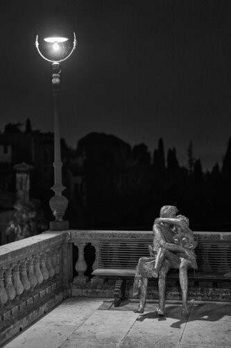 SOTTO IL LAMPIONE  (6_DSC00861-1) by Eugenio Tocchet, Photography for Sale on Singulart
