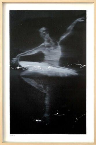 Ballerina No. 4, Series XV di Mario Henrique, Opera su carta in vendita su Singulart