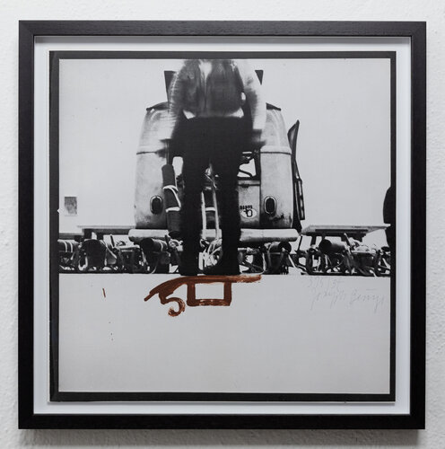 3 Ton Edition van Joseph Beuys, Afdruk te koop op Singulart