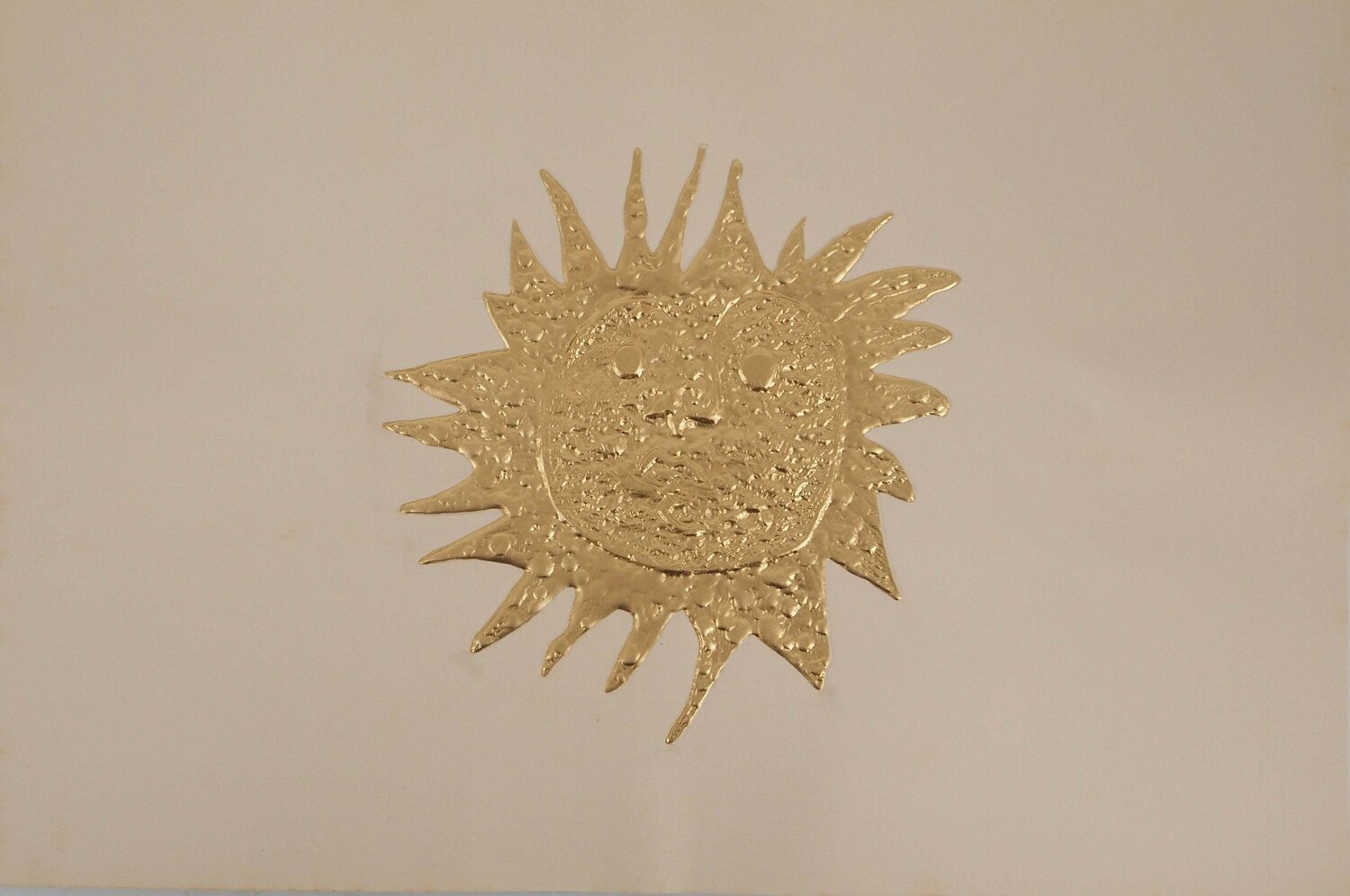 Le soleil, Hélios, Gravure réhaussée à l'or Georges Braque Print for sale