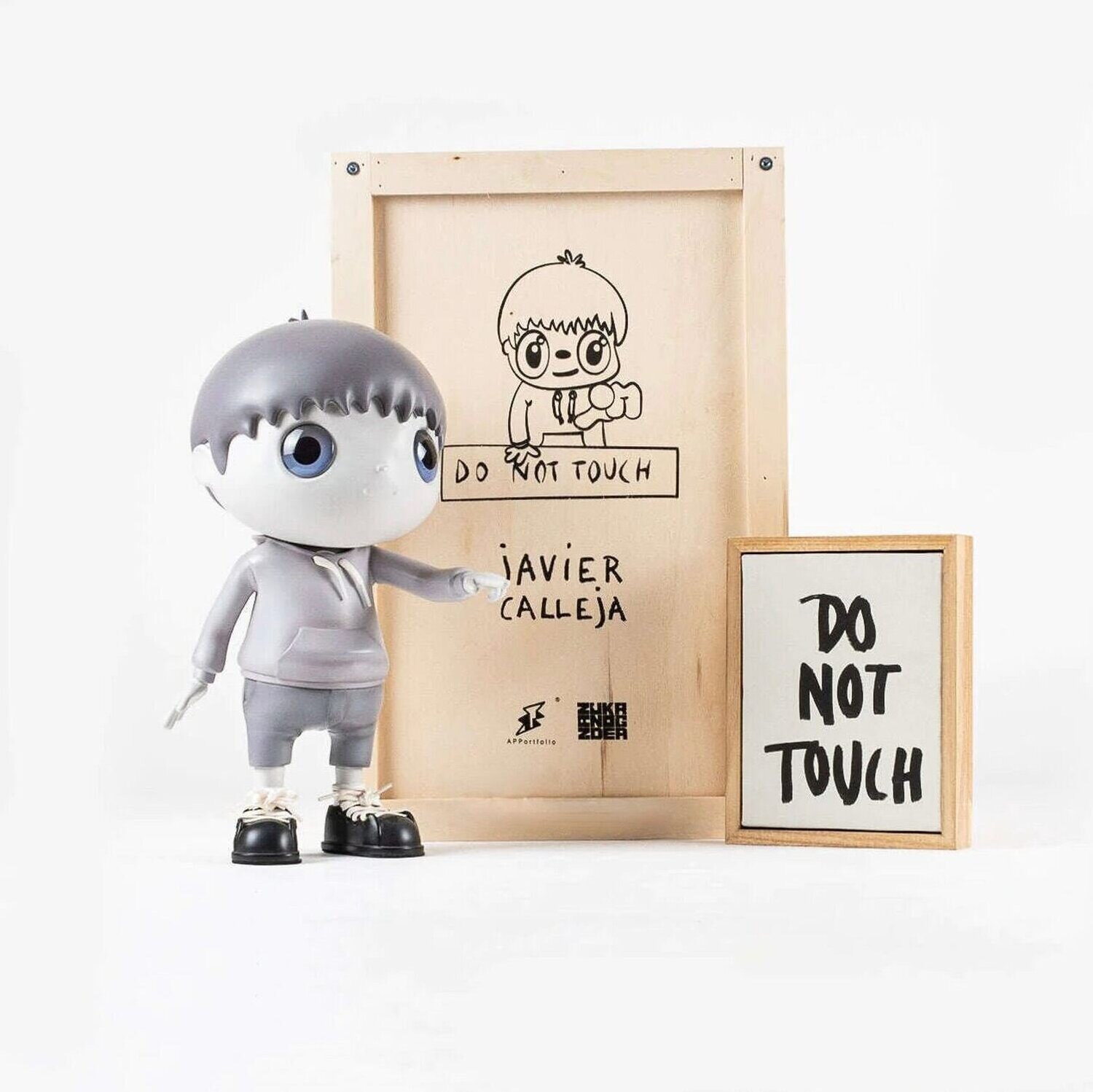 Do Not Touch (Grey) Javier Calleja