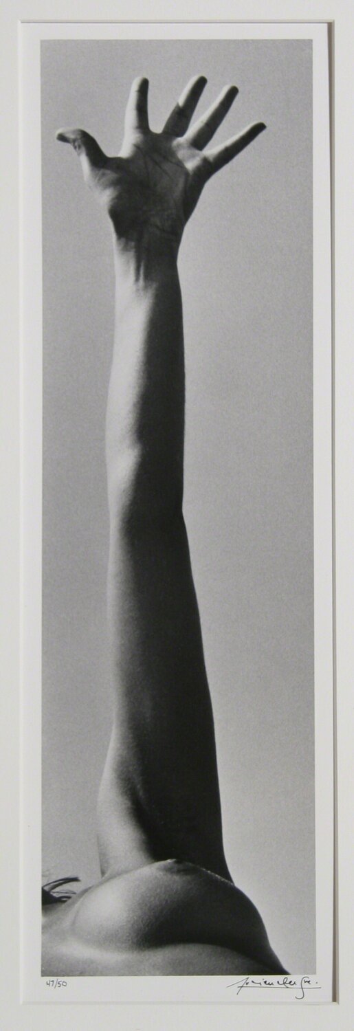 Nude No. 4 Lucien Clergue Fotografia in vendita