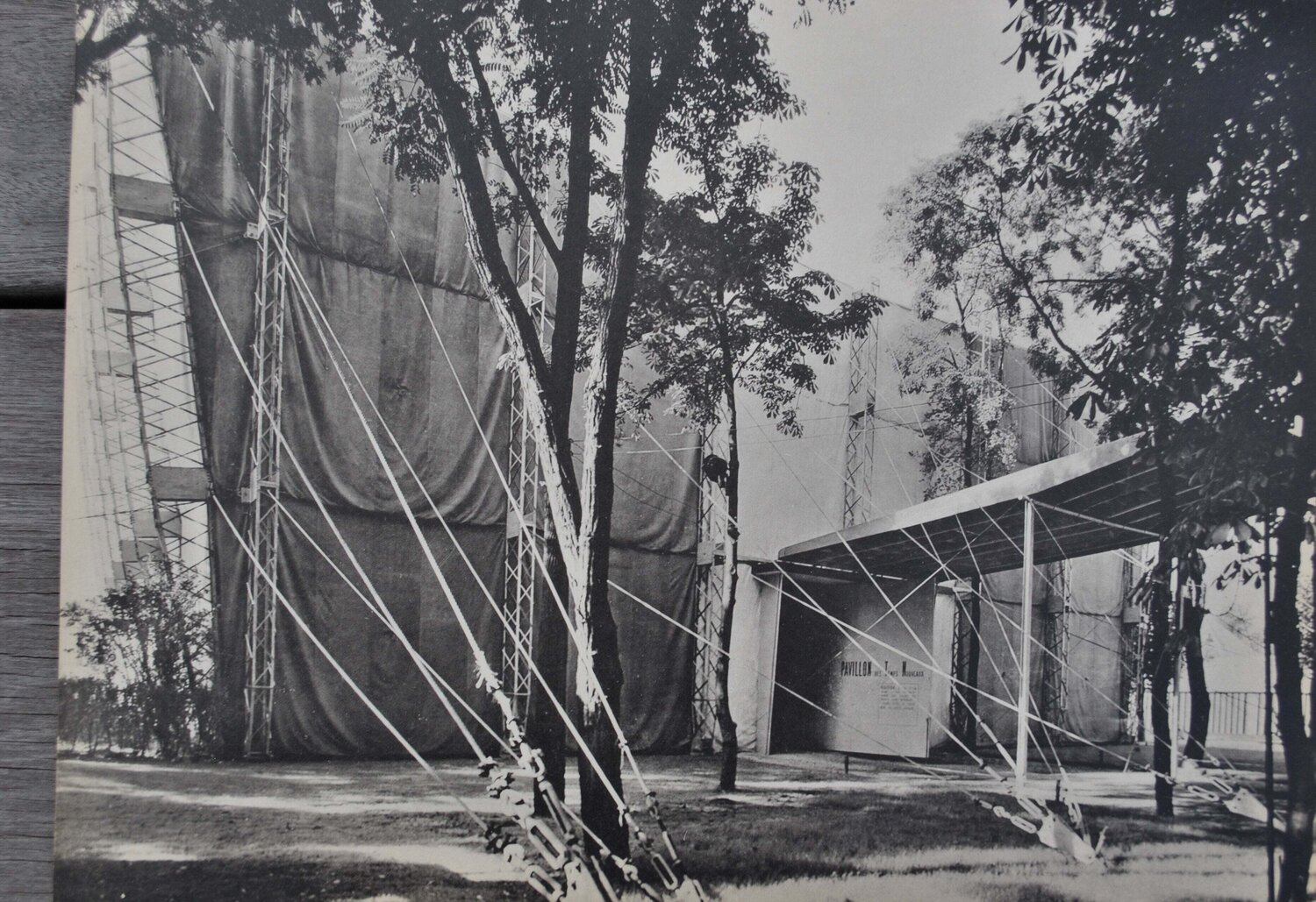 Pavillon des temps nouveaux Le Corbusier Stampa in vendita