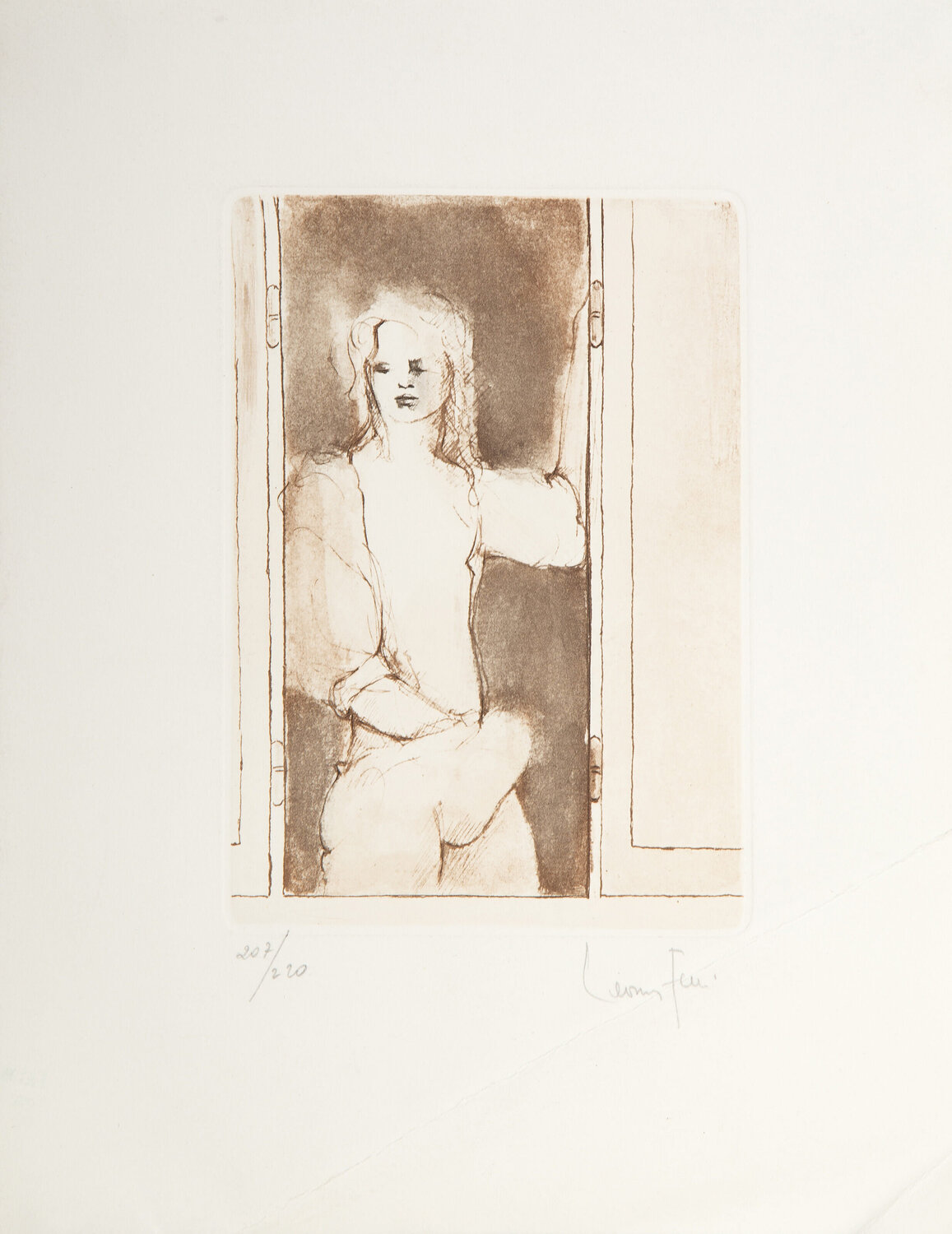 Figure in Doorway Leonor Fini Stampa in vendita