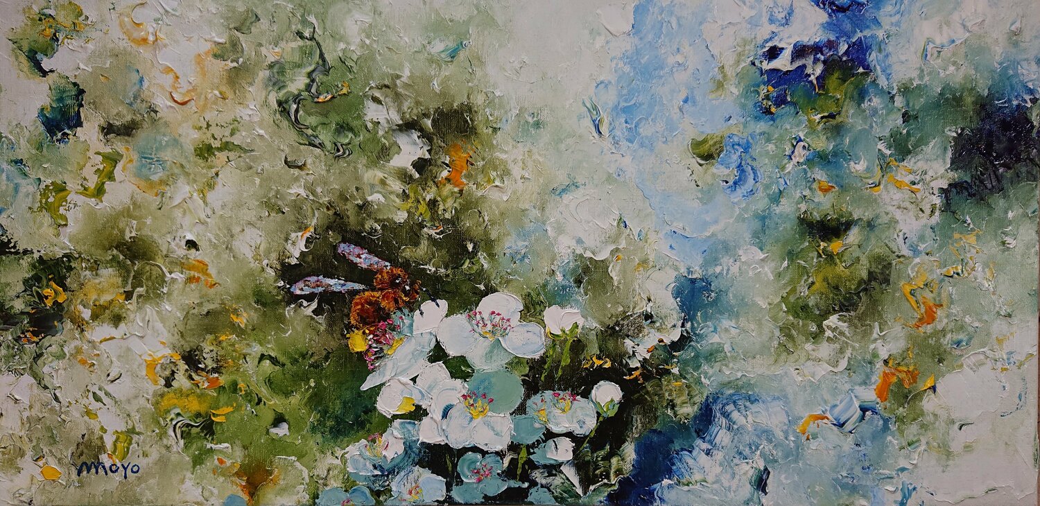 Abeille et fleurs blanches Moyo