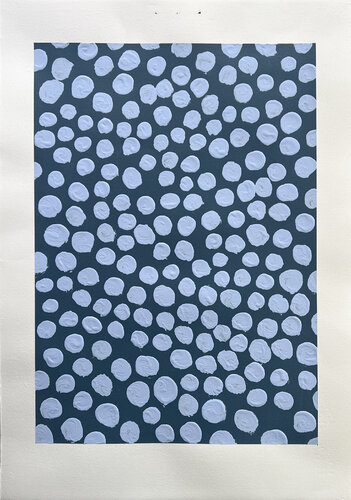 Periwinkle on Blue Grey di Michela Sorrentino, Pittura in vendita su Singulart