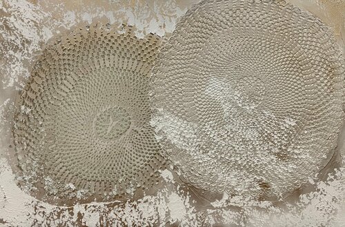 Embracing floral shapes van Tiny De Bruin, Schilderij te koop op Singulart