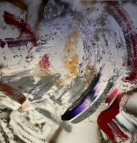 Abstract with red purple and gold par Tiny De Bruin, Peinture en vente sur Singulart