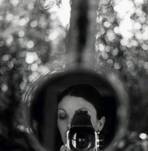 Autorretrato en mi casa, México D.F., México von Graciela Iturbide, Fotografie kaufen auf Singulart