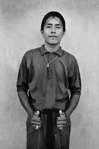 Cholo en Tijuana, Baja California de Graciela Iturbide, Fotografía a la venta en Singulart