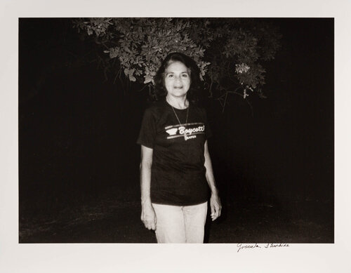 Dolores Huerta,  Kern County, California van Graciela Iturbide, Fotografie te koop op Singulart