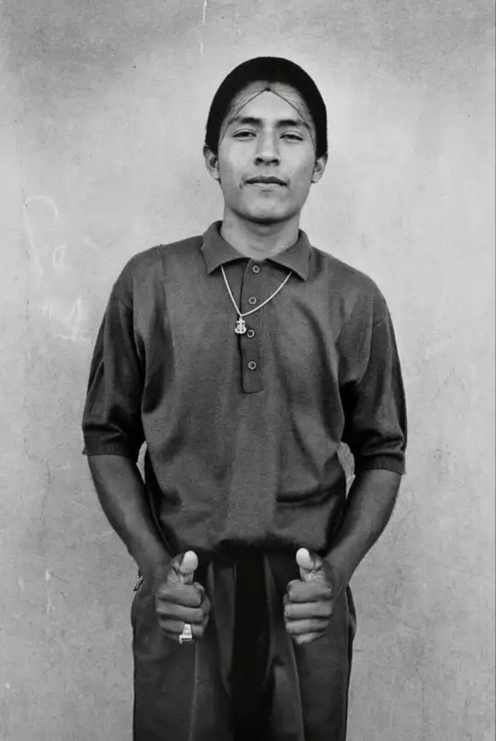 Cholo en Tijuana, Baja California Graciela Iturbide Fotografia in vendita