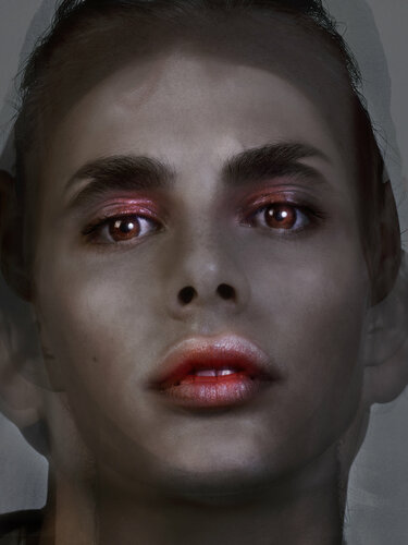 M Grau di Corinna Holthusen, Fotografia in vendita su Singulart