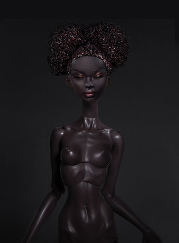 Livin Doll Bronze di Corinna Holthusen, Fotografia in vendita su Singulart