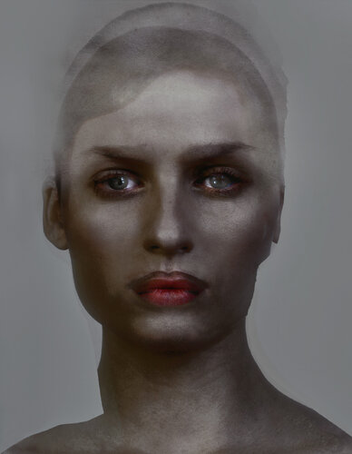 Grey  Portrait 3 di Corinna Holthusen, Fotografia in vendita su Singulart