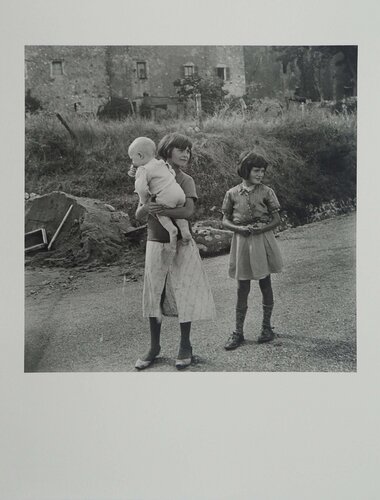 Moments de complicité by Dora Maar, 版画 for Sale on Singulart