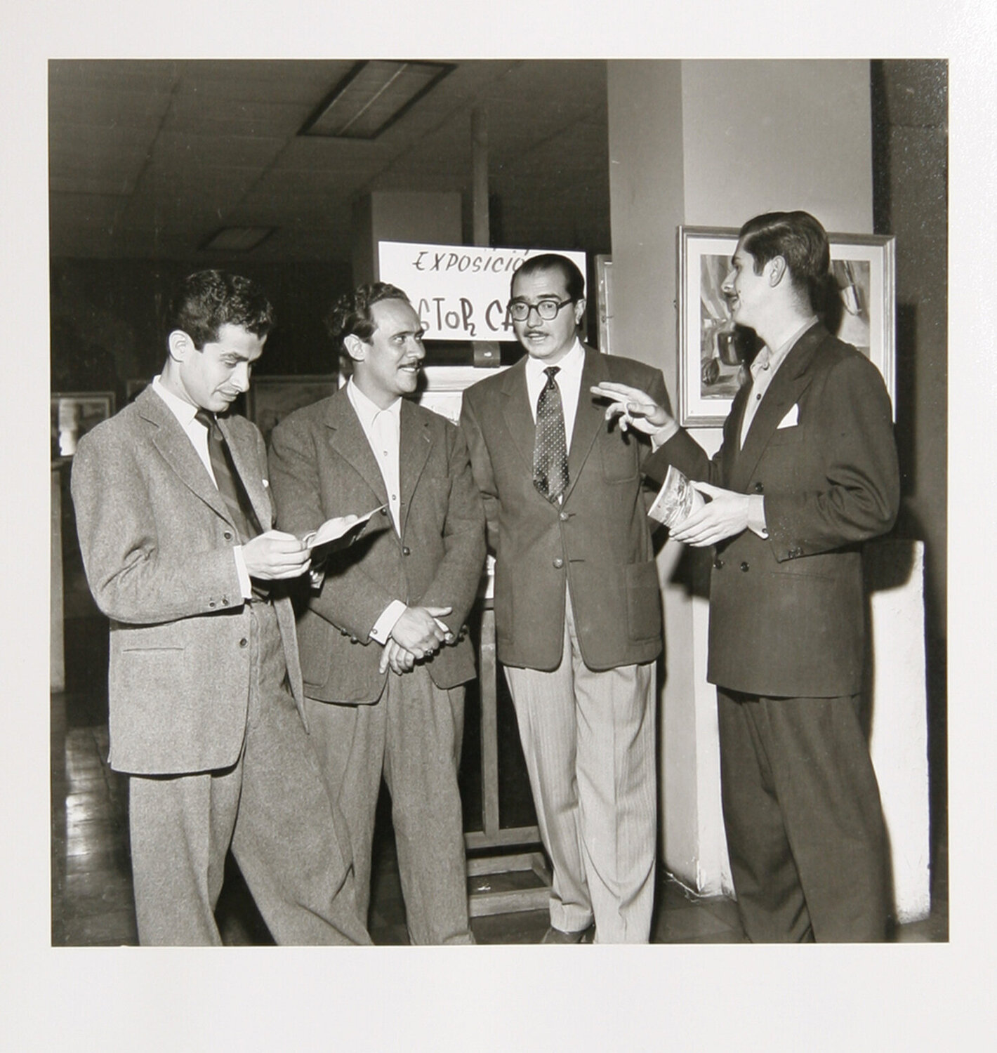 Leo with Botero, Carpena and Arboleda Leo Matiz Fotografie zu verkaufen