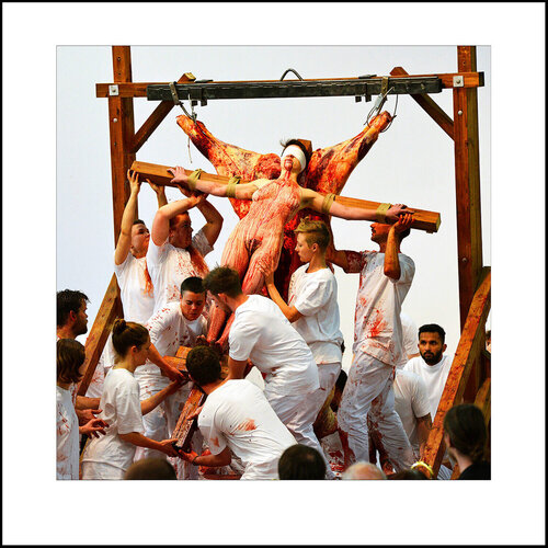 AUSTRALIA 3 par Hermann Nitsch, Photographie en vente sur Singulart