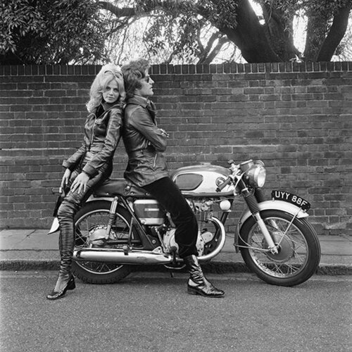 Britt Ekland with Patrick Lichfield, the 5th Earl of Lichfield. by Terry O'Neill, Photography for Sale on Singulart