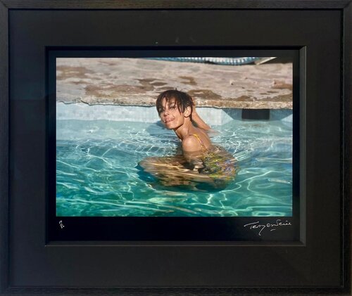 AUDREY HEPBURN IN POOL by Terry O'Neill, Photography for Sale on Singulart