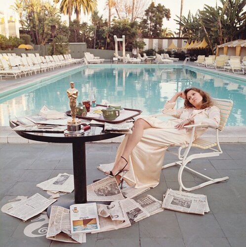 Faye Dunaway The Morning After — Lifetime signed  van Terry O'Neill, Fotografie te koop op Singulart