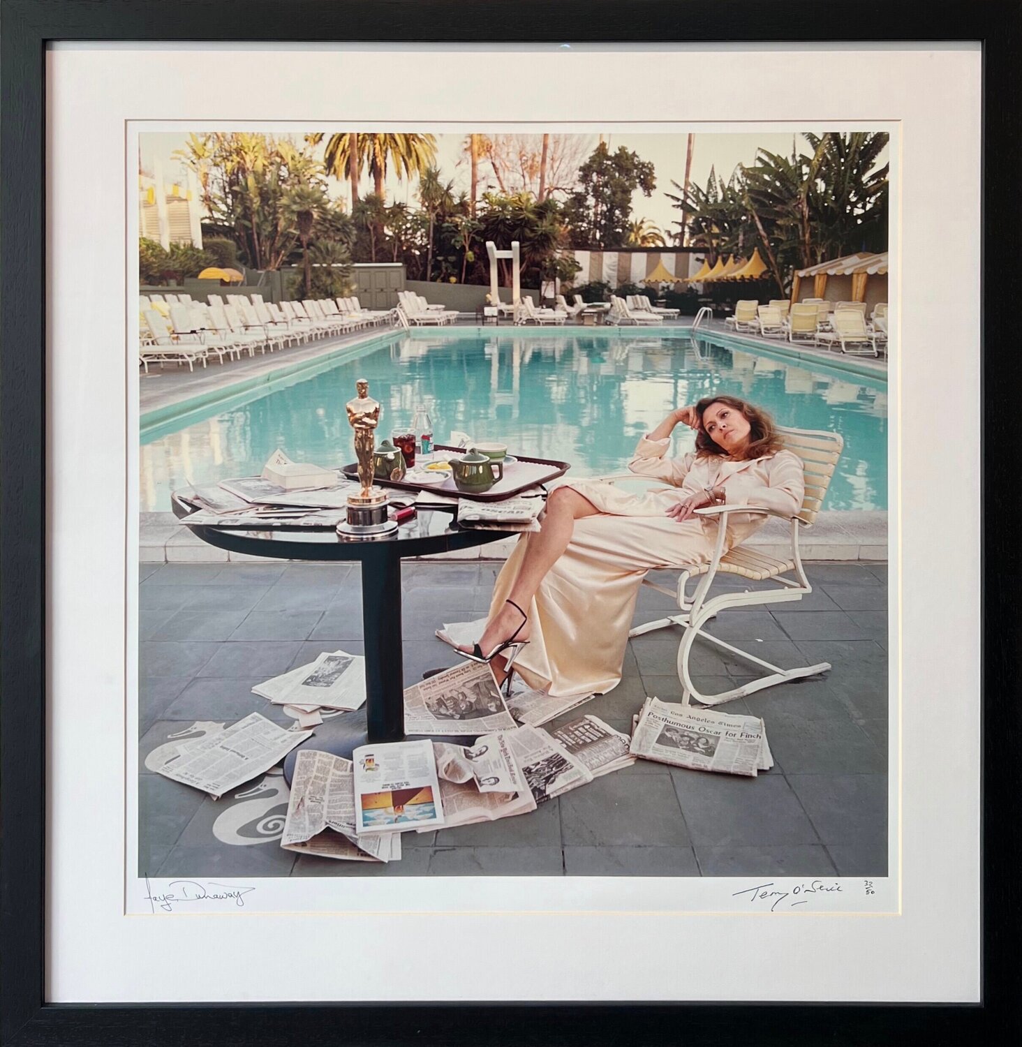 Faye Dunaway (co-signed), FD001 Terry O'Neill