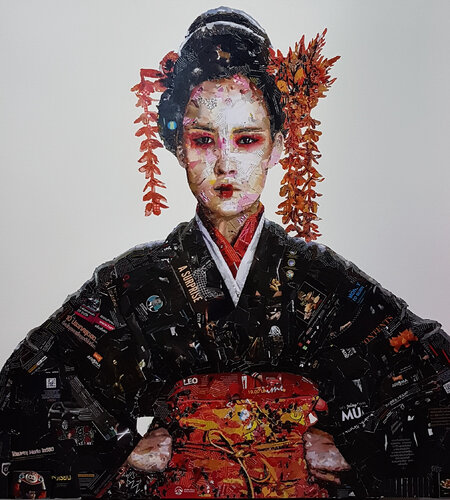 Kimono gal with Golden flowers by Virut Panchabuse, Painting for Sale on Singulart