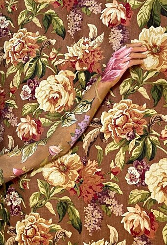 Rose Garden Hand van Cecilia Paredes, Fotografie te koop op Singulart