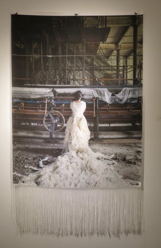 The Weaver van Cecilia Paredes, Fotografie te koop op Singulart