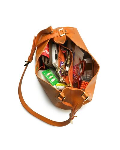 Purse Portrait Series: Louis (Linda) di Chuck Ramirez, Fotografia in vendita su Singulart