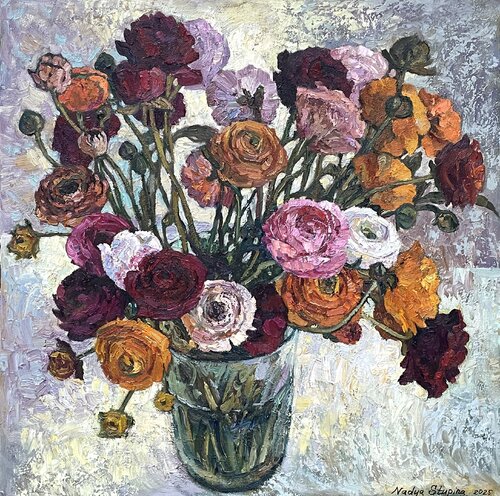 Bright  Ranunculus in a glass vase par Nadezda Stupina, Peinture en vente sur Singulart