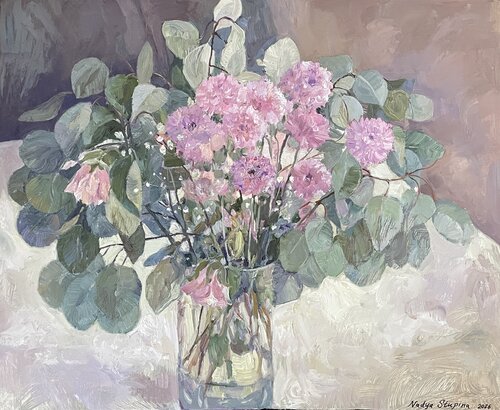 Delicate bouquet in a glass vase by Nadezda Stupina, 油畫 for Sale on Singulart