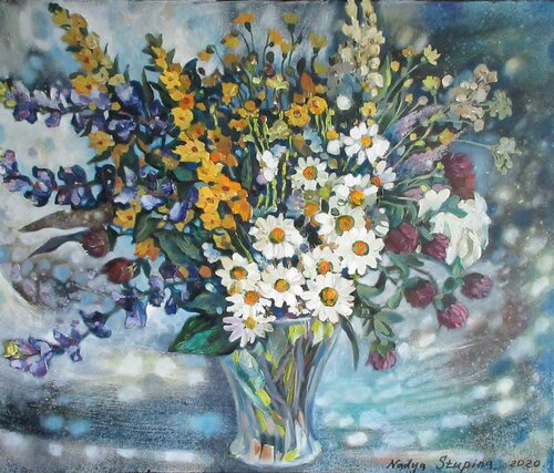 Bouquet with wild flowers_2020_54x65_oil_canvas di Nadezda Stupina, Pittura in vendita su Singulart