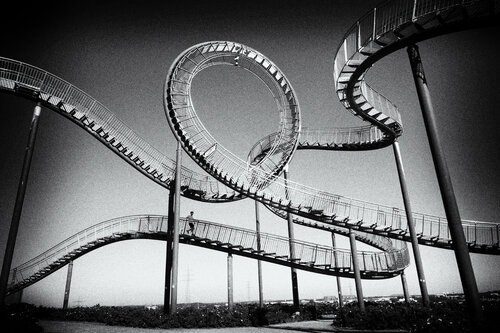 Tiger & Turtle – Magic Mountain Grégory Herpe
