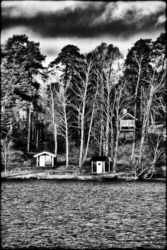 In one of these houses lives a wise old man van Grégory Herpe, Fotografie te koop op Singulart