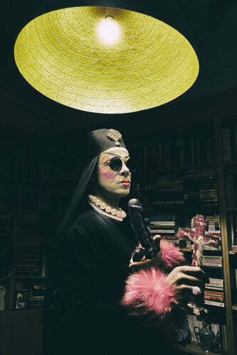 In the name of Gode von Grégory Herpe, Fotografie kaufen auf Singulart