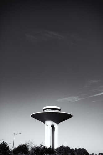 The Swedish Flying Saucer di Grégory Herpe, Fotografia in vendita su Singulart