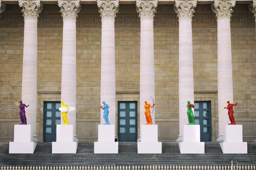 Paris in the colors of the 2024 Olympic Games par Grégory Herpe, Photographie en vente sur Singulart
